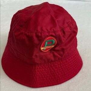 {VTG} Gap | Y2K Piranhas Brazil Patch Nylon Bucket Hat Cotton Lined Red (M/L)